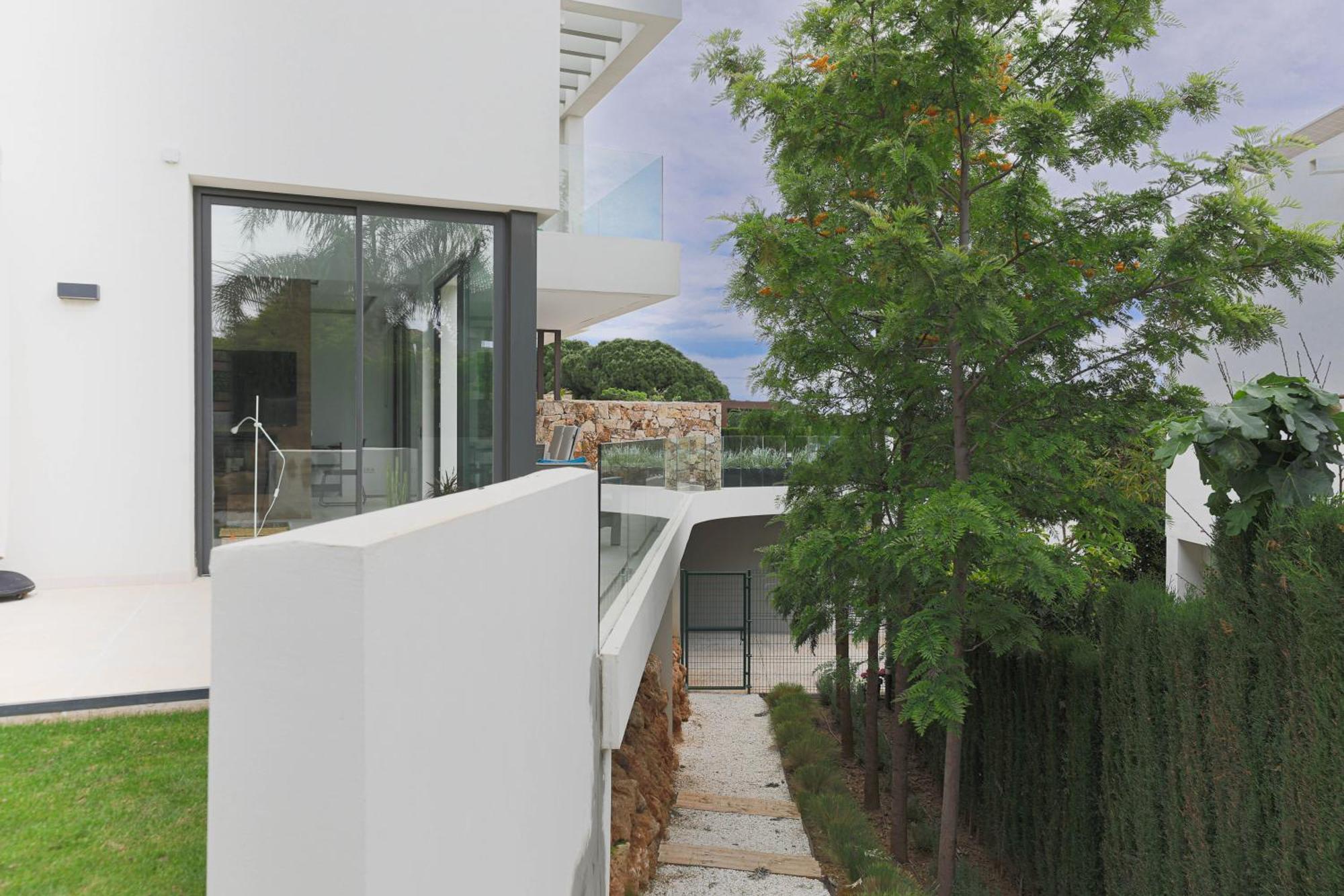 R14 Modern With Fantastic Sea Views Marbella