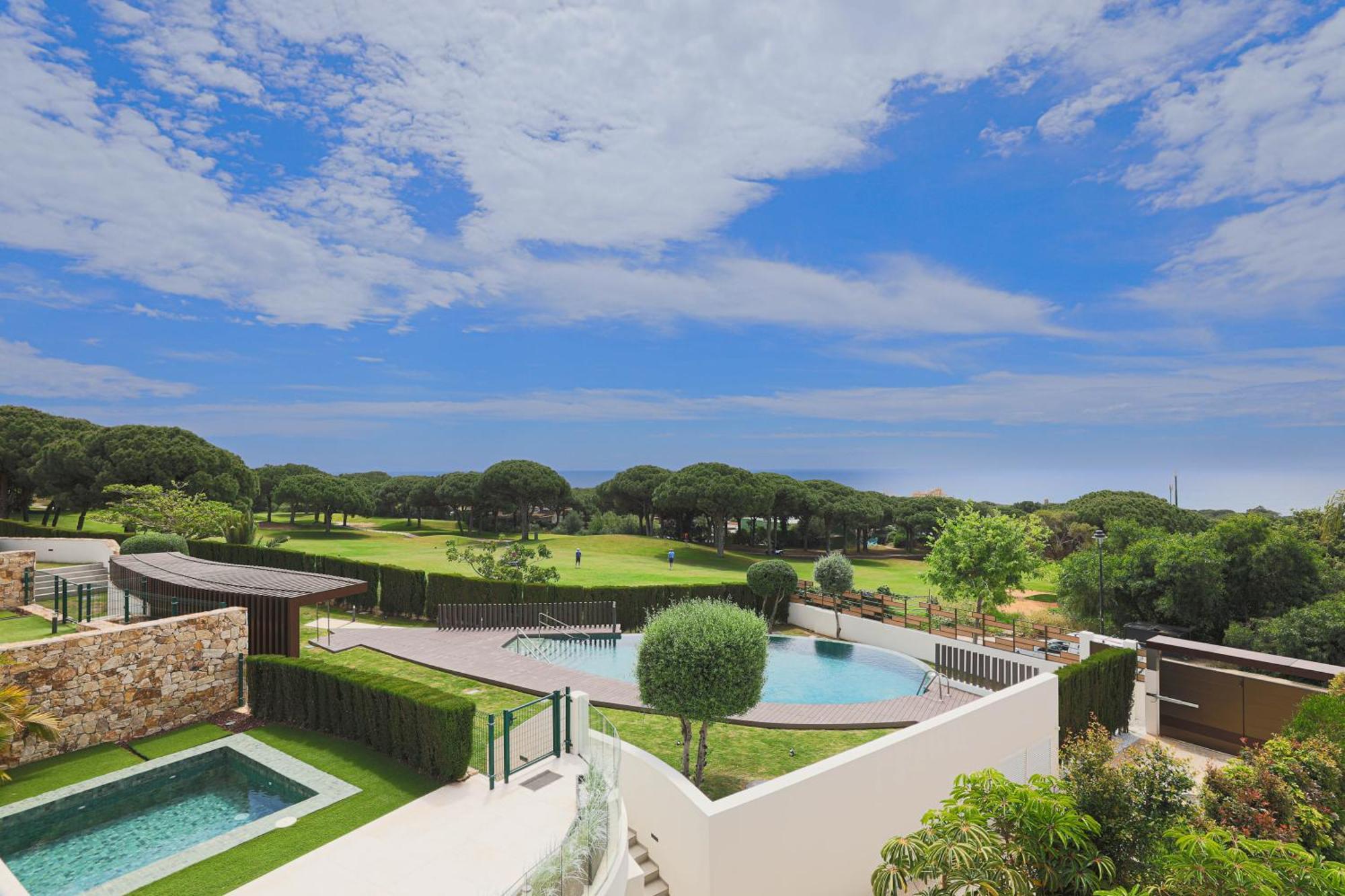 R14 Modern With Fantastic Sea Views Apartment *